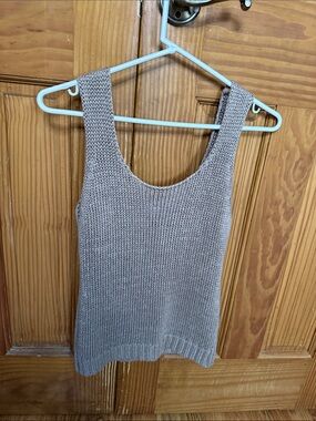 Studio C Neutral Taupe Scoop Neck Knit Tank